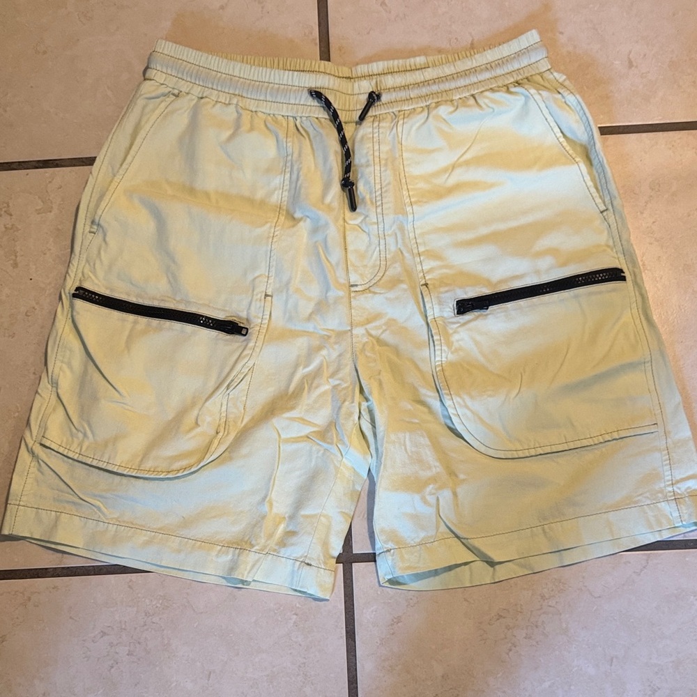 Zara Men's Pale Yellow Shorts with Black Zippers